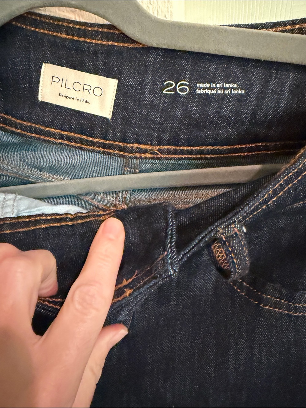 Pilcro Wide-Leg High-Rise Jeans in Black Denim - Picture 5 of 6
